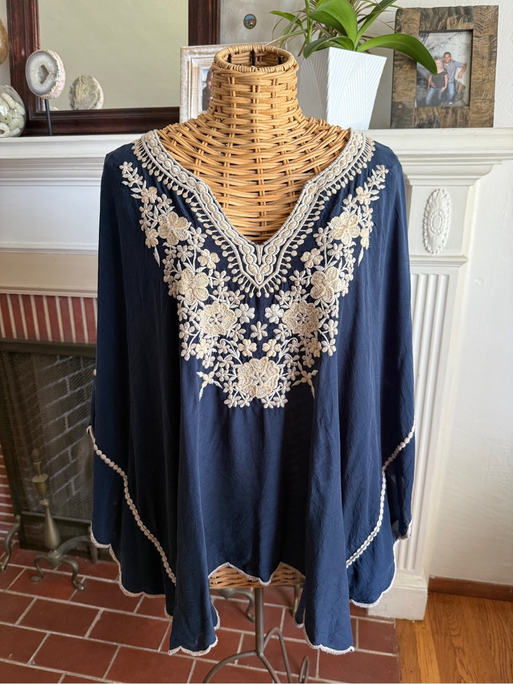 Johnny Was embroidered Georgette poncho tunic top XXL - Picture 3 of 12